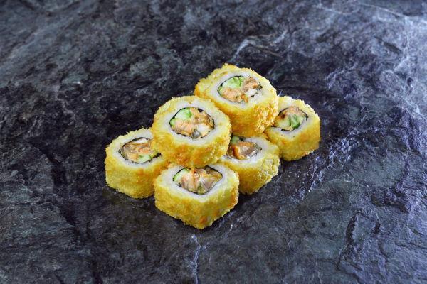 Горячий ролл с угрем 